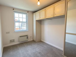 Bedroom- click for photo gallery